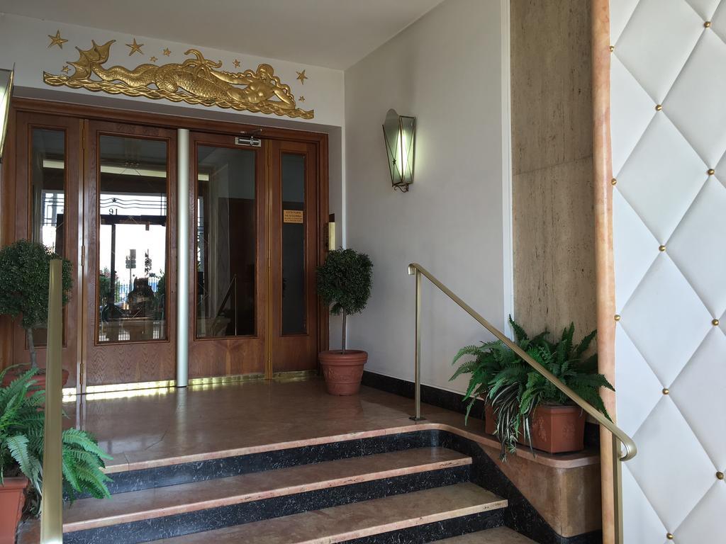 Promenade Le Stellamar